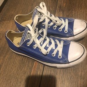 Blue converse